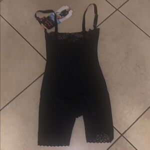 Maidenform Shapewear Bodysuit